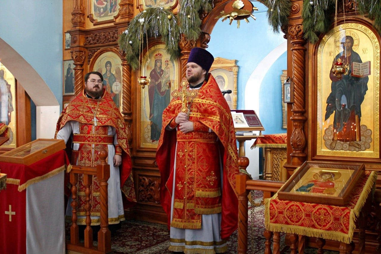 Настоятель храма принял участие в престольном празднике в городском поселении Федоровский